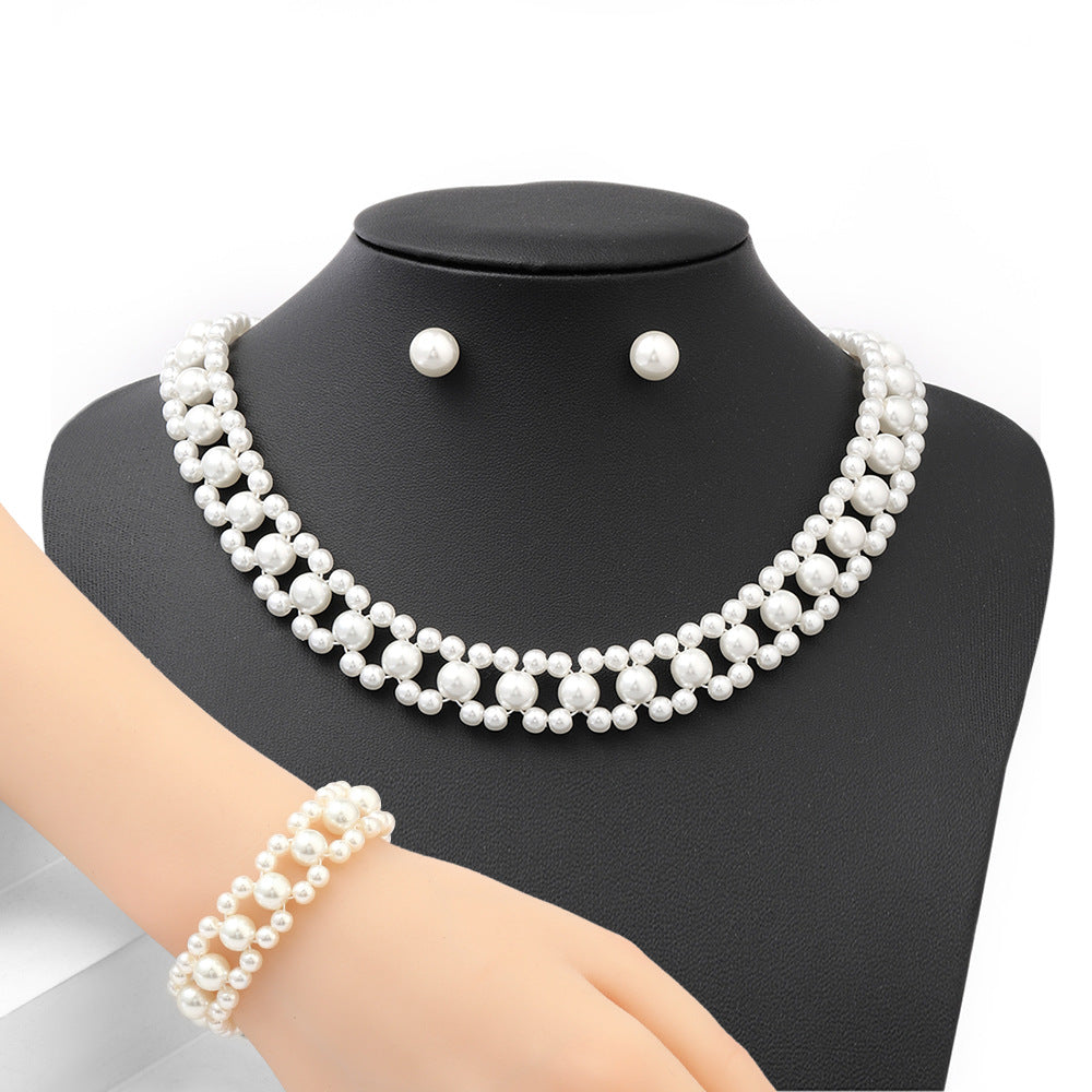 Minimalist Snowflake Pearl Necklace Set with Alloy Pendant and Rhinestone Accents for Women Includes O-Chain Necklace Earrings and Bracelet