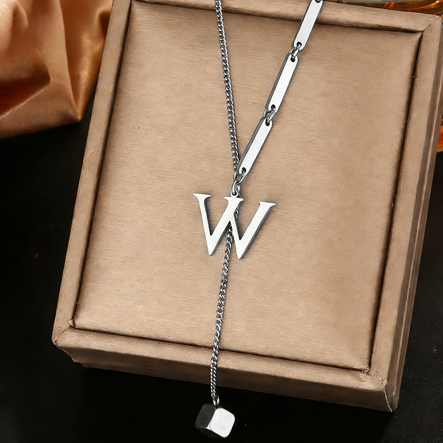 Luxury Polished Letter Titanium Steel Pendant Necklace Stainless Steel Chain for Women