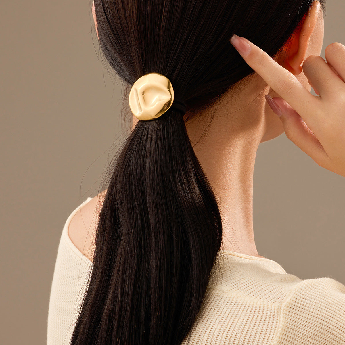 Orecchini Minimalisti Rotondi in Acciaio al Titanio Testurizzato con Finitura Placcata da Donna, Gioielli alla Moda Ipoallergenici e Resistenti allo Sbiadimento
