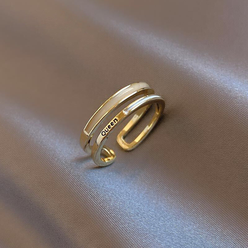 Anillo de círculo abierto geométrico vintage en cobre con acabado esmaltado e incrustación de circonita