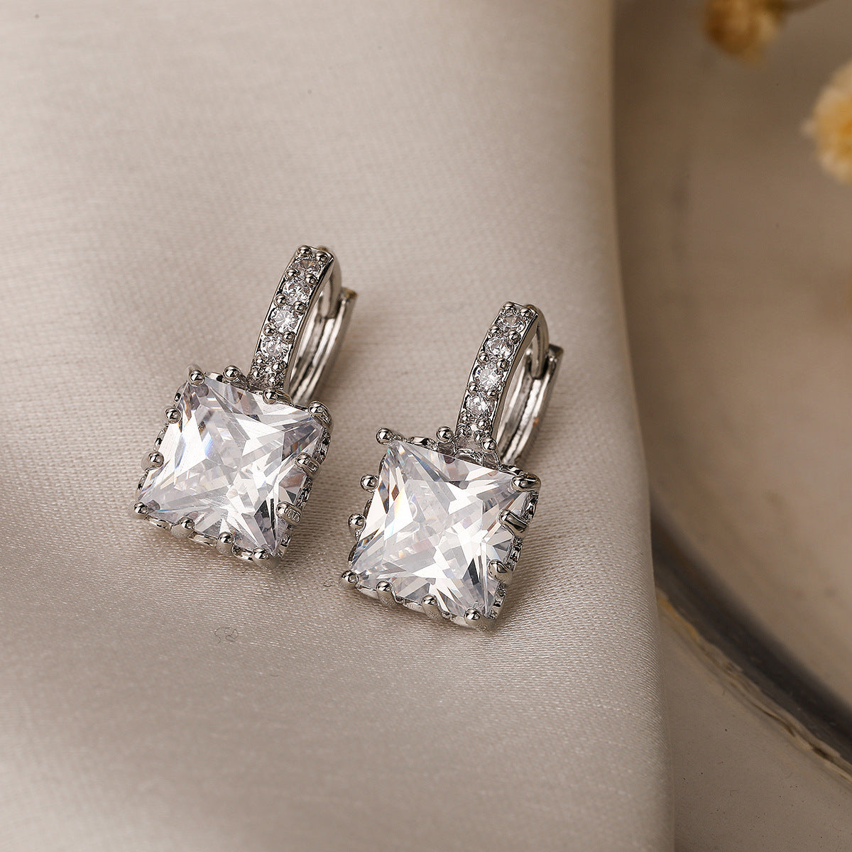 Minimalist Geometric Copper Earrings with Gold Plating and Cubic Zirconia for Women