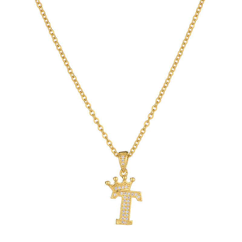Collana da donna in acciaio inossidabile a forma di corona, minimalista, con zirconi cubici micro-pavé e charm a lettera