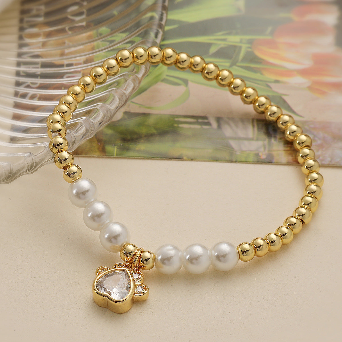 Fashionable Micro-Set Cubic Zirconia Dog Paw Pendant Copper Bracelet with 18K Gold Plating for Women