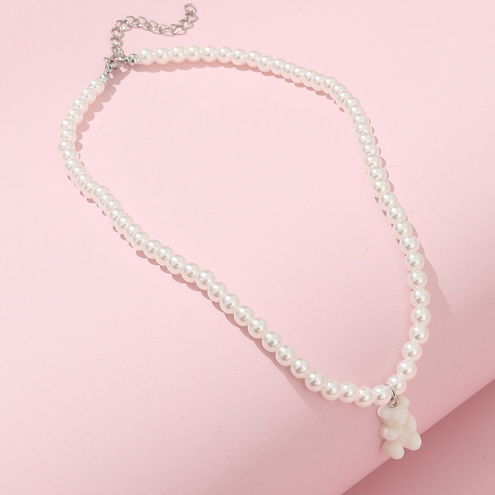 Minimalist Bear-Shaped Resin Necklace for Girls with Pearl Chain Adjustable Choker Style Pendant Necklace