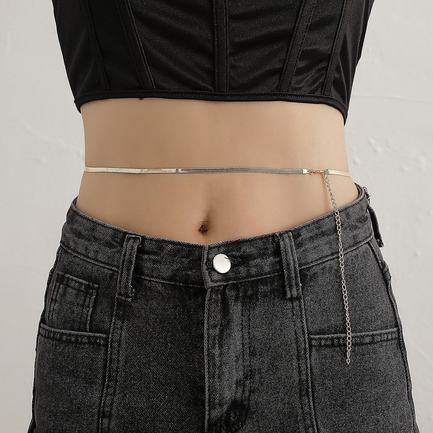 Punk Vintage Body Chain for Women Made of Titanium Steel with Snake Chain Design and Waist Cinching Style