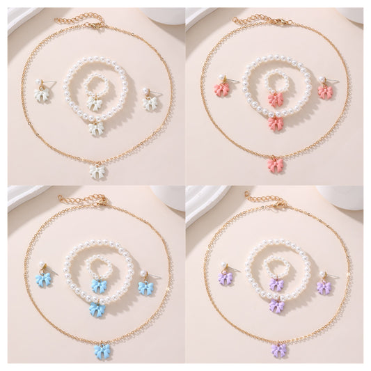 Sweet Pearl Beaded Bracelet and Necklace Set with Bow Pendant for Children in Resin Material with Enamel Finish