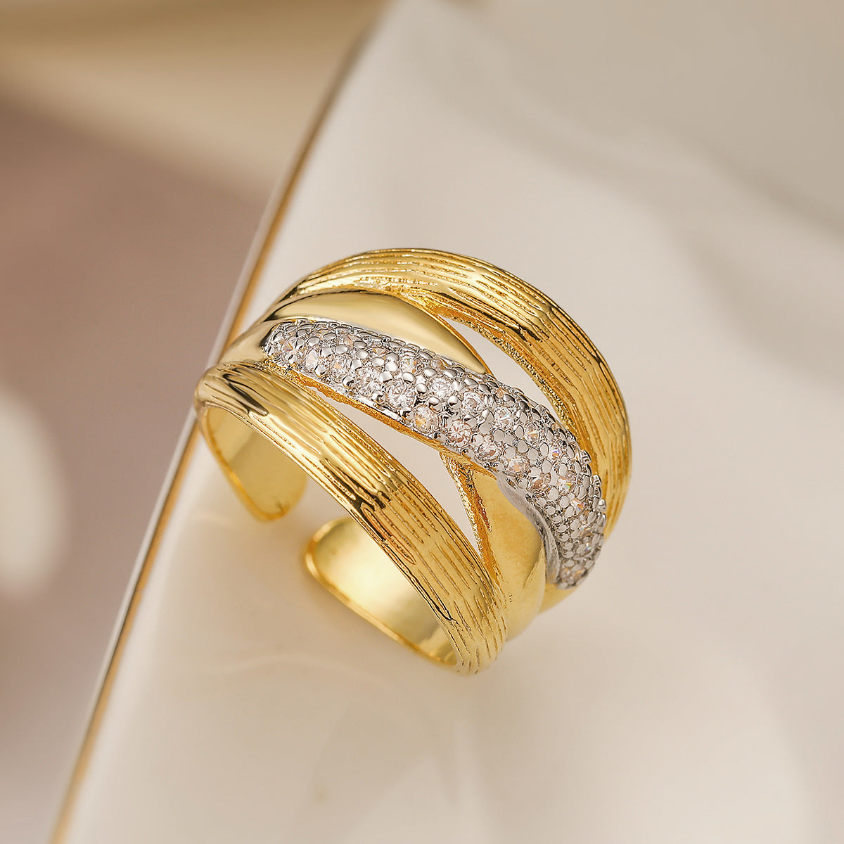Geometric Vintage-Inspired Copper Ring with 18K Gold Plating and Zircon Inlay for Women