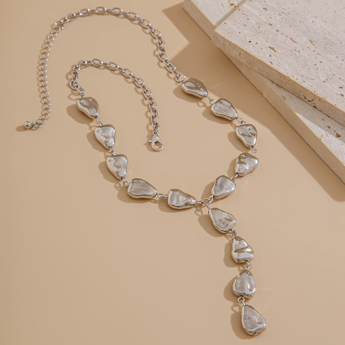 Collana a Pendente a Goccia Minimalista a Y con Nappine e Finitura Placcata da Donna