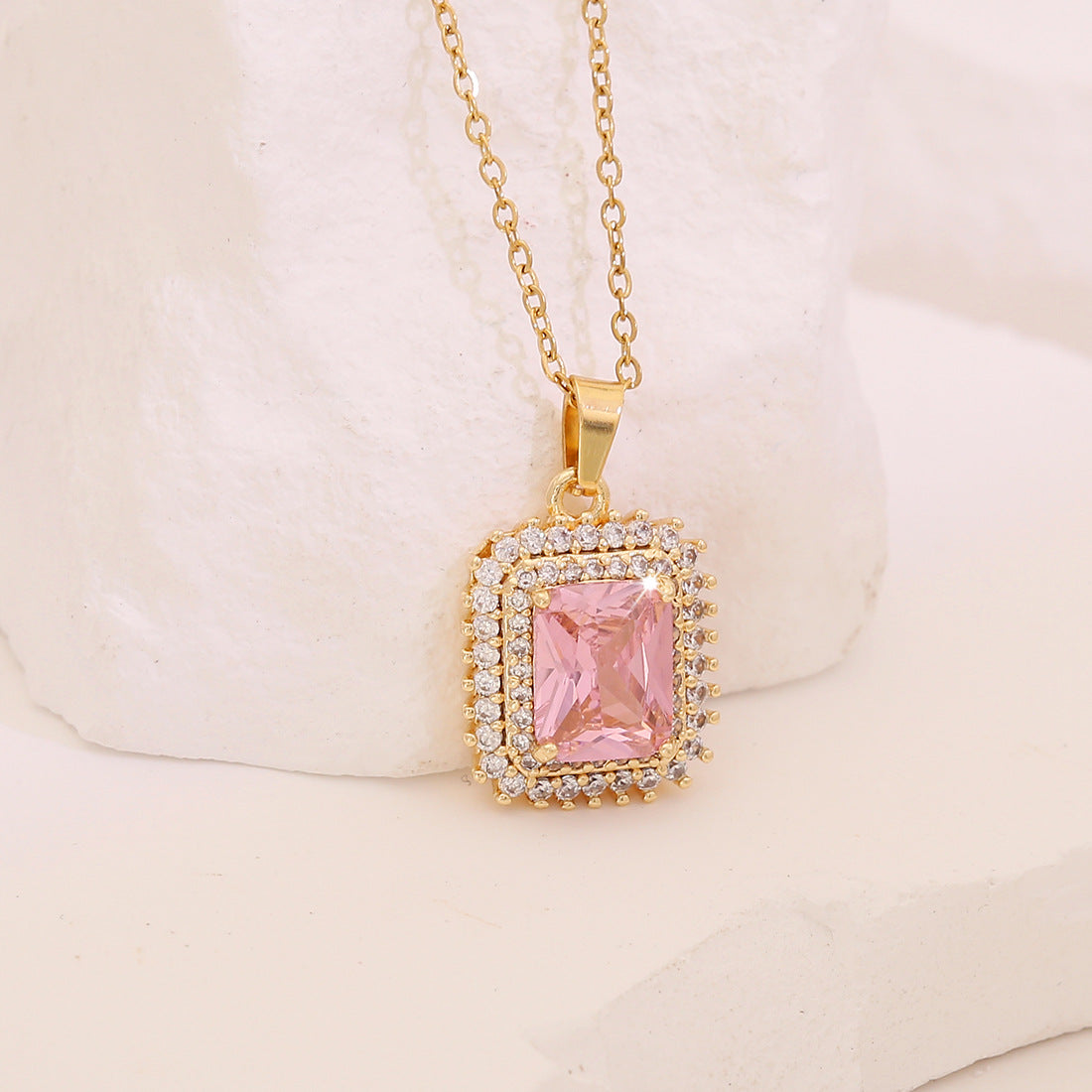 Fashion OL Floral and Leaf-Shaped Stainless Steel Pendant Necklace with Geometric Square Locket Design
