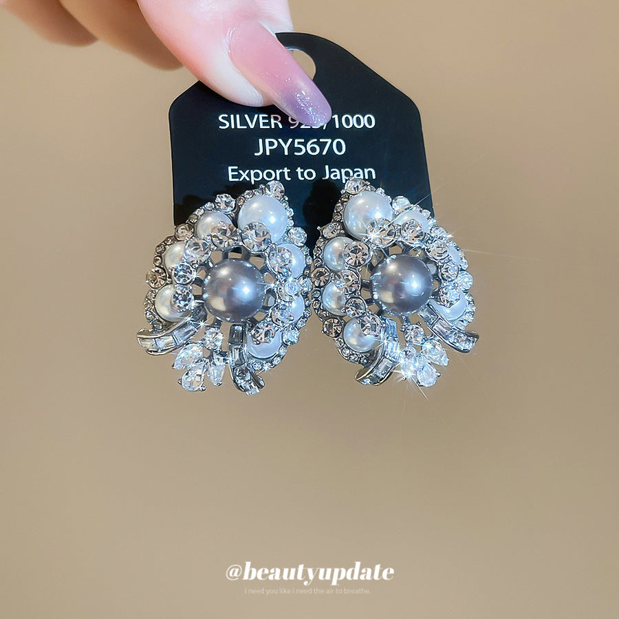 Orecchini a goccia eleganti in stile francese con perle e intarsio di strass, accessorio di lusso da donna