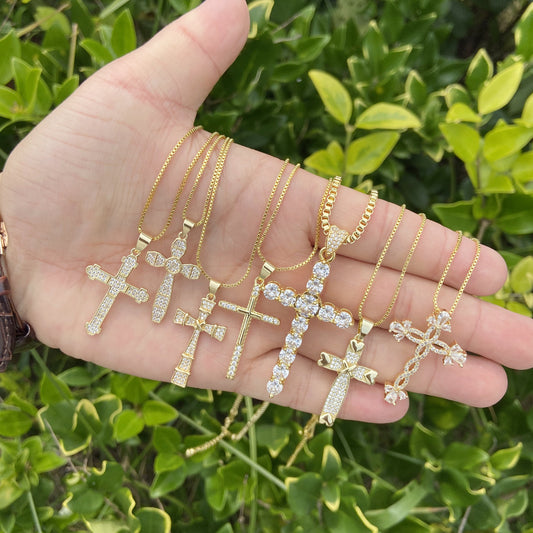 Fashionable Cross Pendant Necklace in Copper with Rhinestone Inlay and 18K Gold Plating for Women