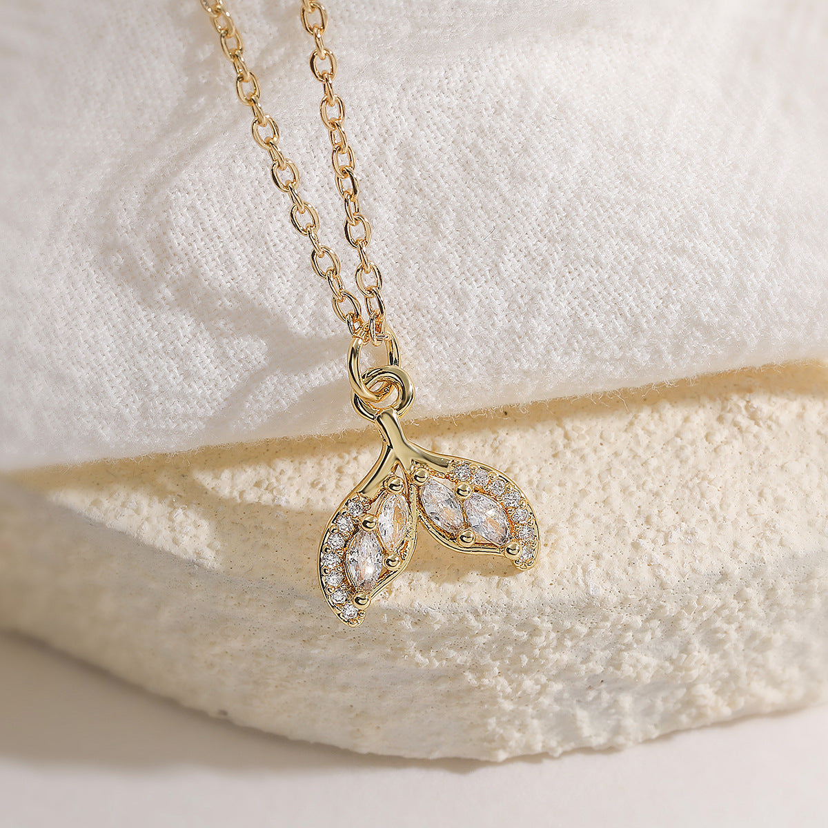 Minimalist 18K Gold Plated Brass Geometric Fish Tail Pendant Necklace with Cubic Zirconia for Women