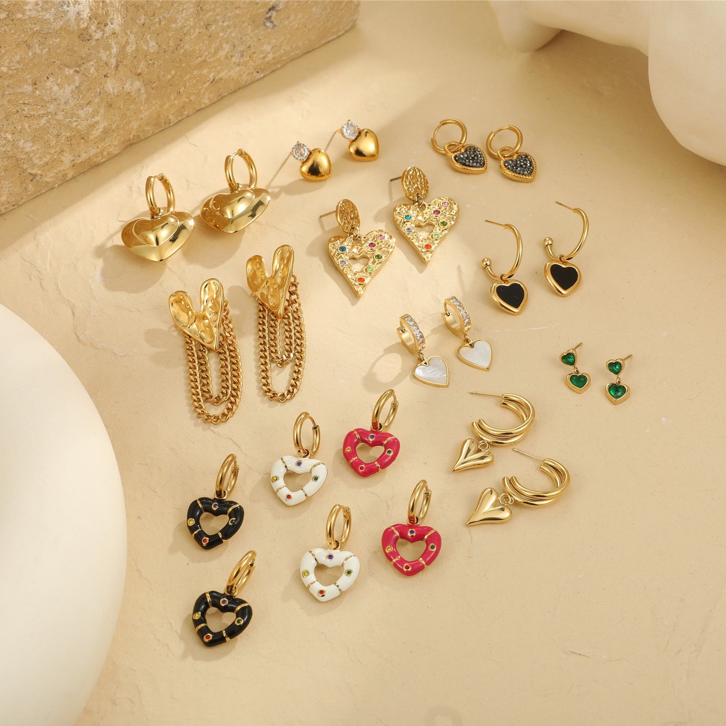 Fashionable Heart-Shaped Stainless Steel Stud Earrings with Plated Finish for Women