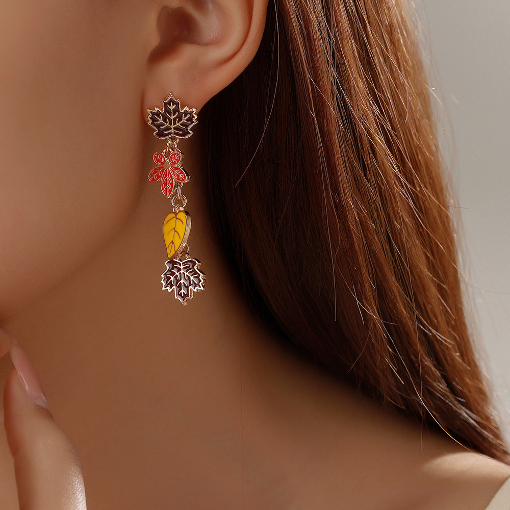 Vintage Gradient Plant Drip Oil Zinc Alloy Earrings for Women
