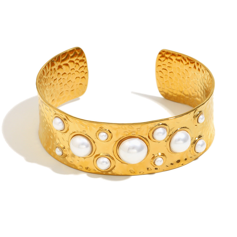 Fashionable Minimalist Geometric Stainless Steel Plated 18K Gold Wide Pearl-Embellished Open Bangle Bracelet