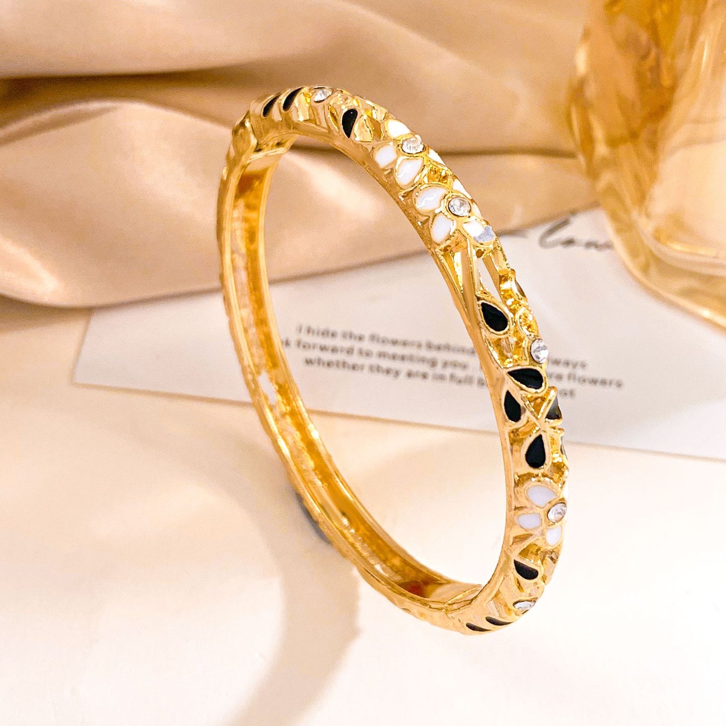 Elegant Floral Enamel Cubic Zirconia Inlaid Alloy Bangle Bracelet