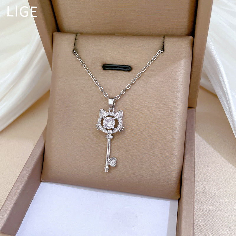 Collana con Pendente Geometrico in Acciaio al Titanio di Lusso con Strass e Catena a O Unisex