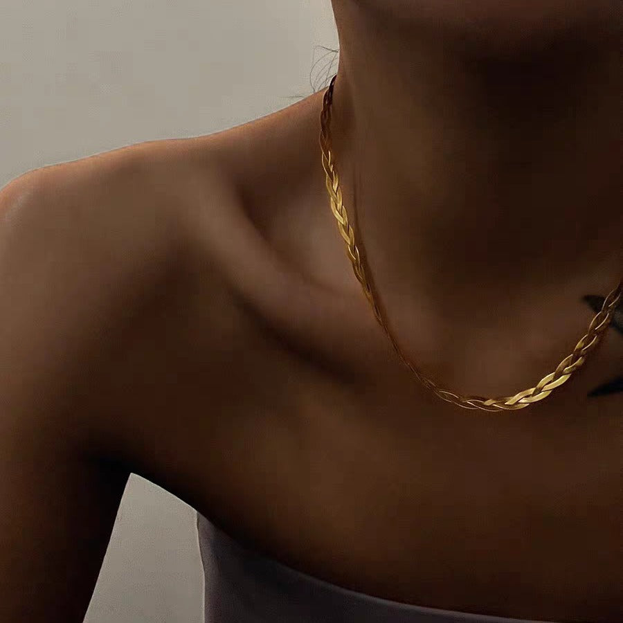 Collar de cadena minimalista geométrico de acero de titanio para mujeres y hombres, unisex, estilo hueso de serpiente, ajustable de acero inoxidable tipo gargantilla
