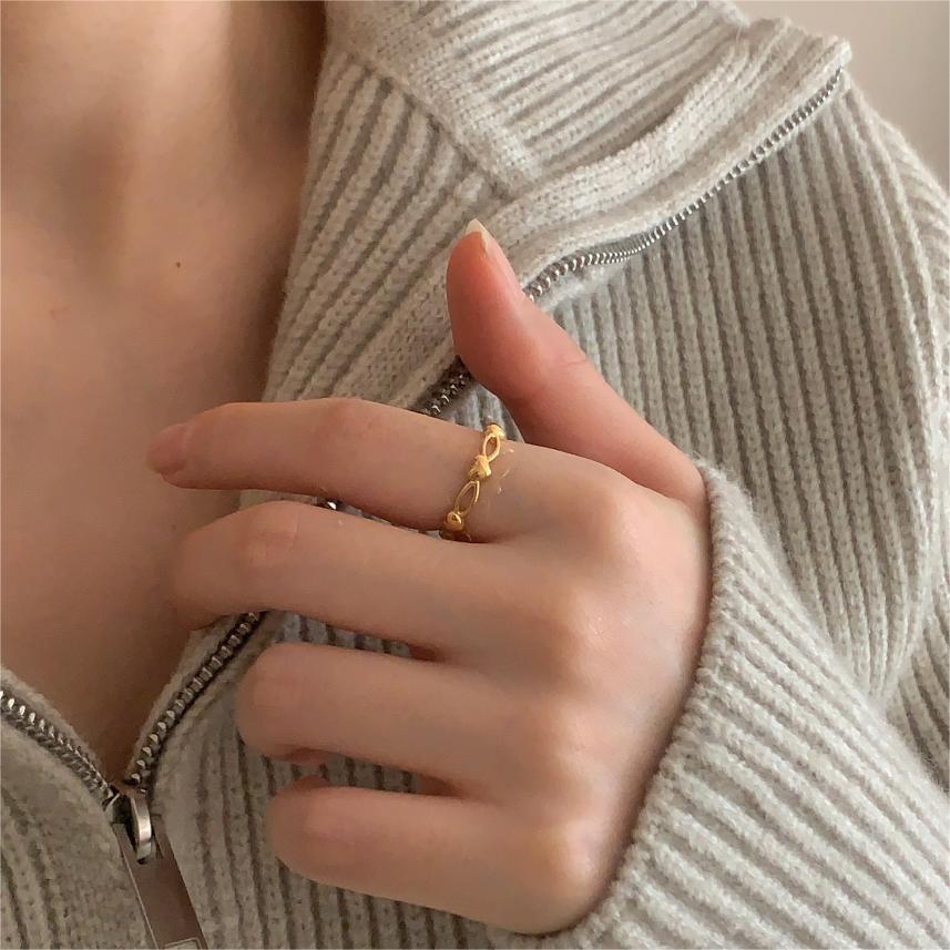 Minimalist Heart-Shaped 925 Sterling Silver Ring with Beveled Square Grain Detail and Open Bamboo-Joint Band for Women
