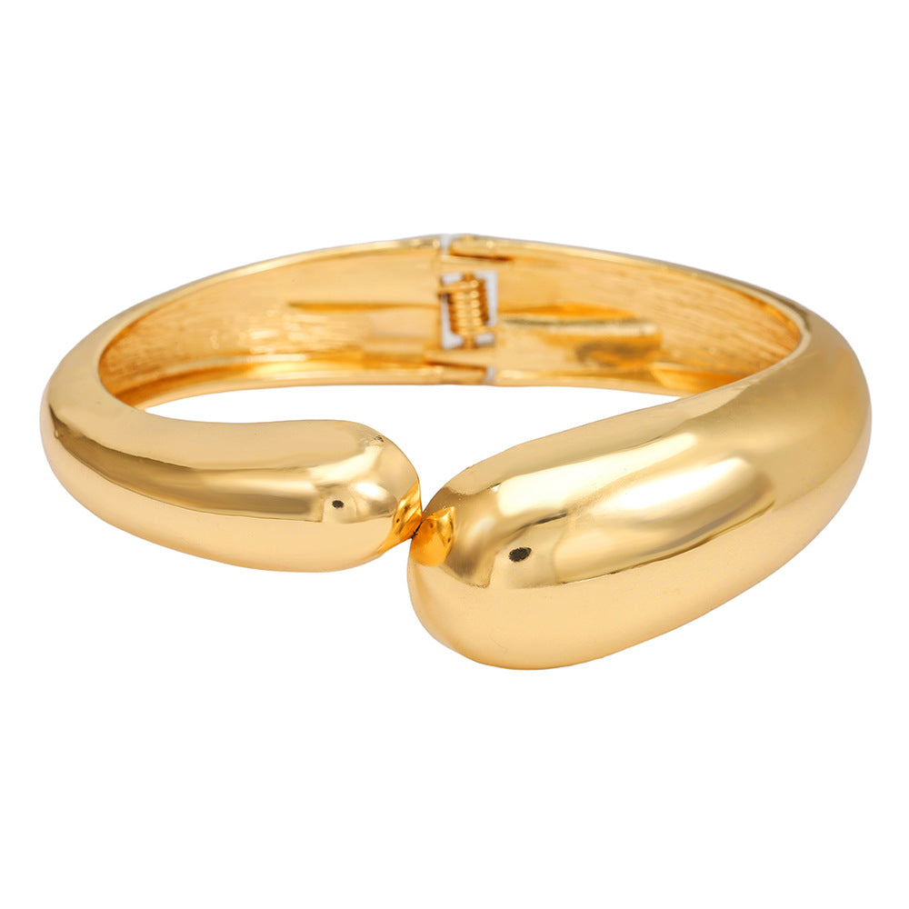 Exaggerated Geometric Teardrop Plated Alloy Bangle