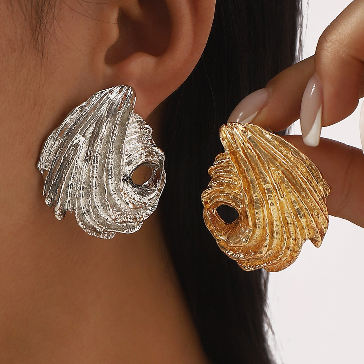 Pendientes de aleación con diseño geométrico irregular creativo, estilo retro y acabado chapado para mujer