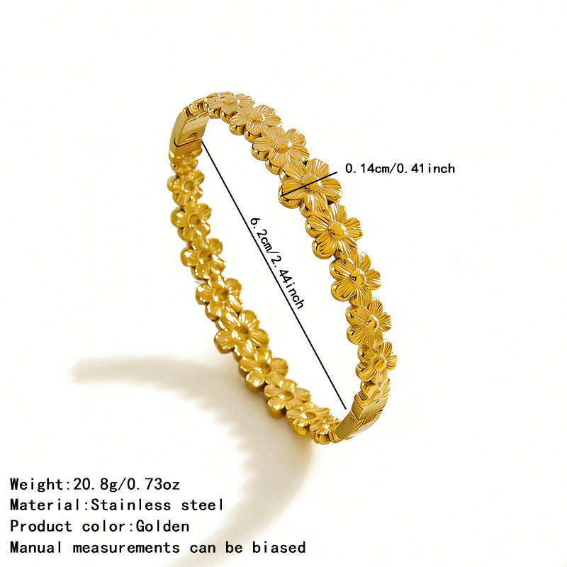 Elegant Floral Pattern 18K Gold Plated Stainless Steel Bracelet