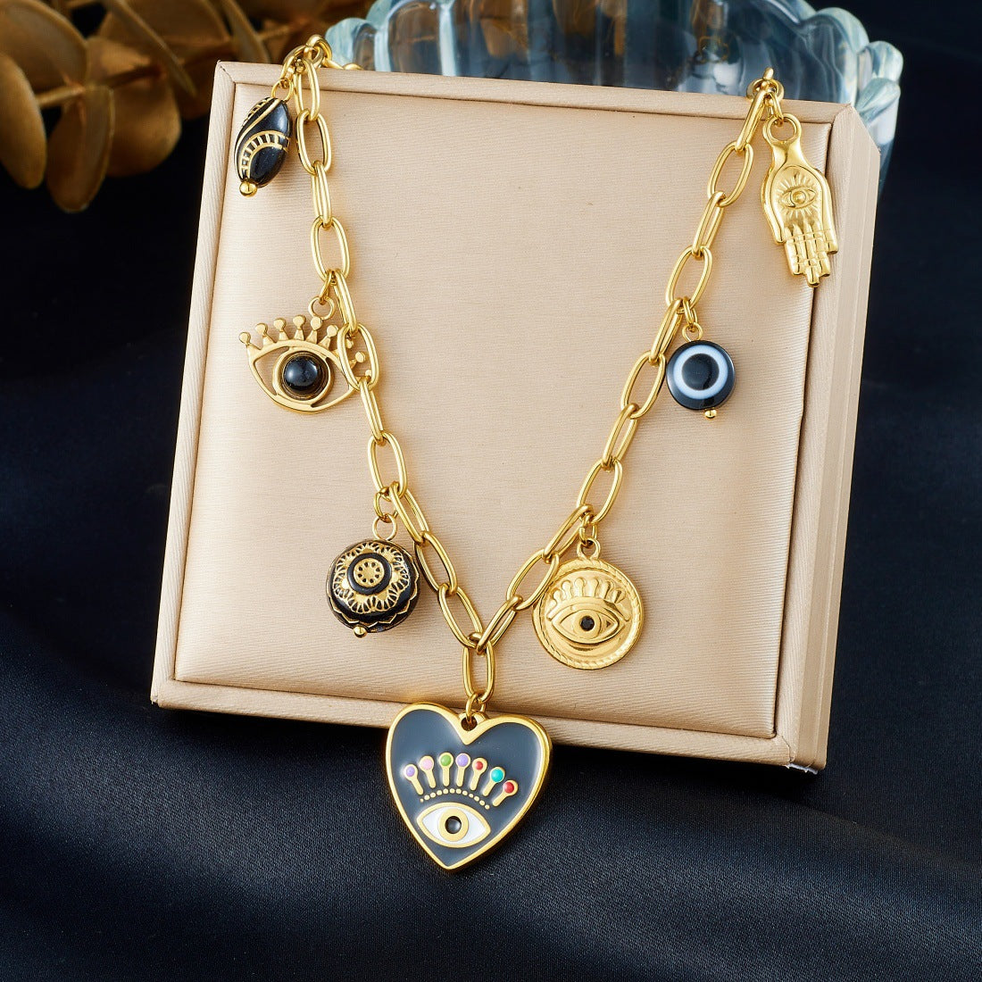 Gothic Drip Oil Plated Stainless Steel Heart and Round Eye Palm Pendant Jewelry Set with Curb Chain