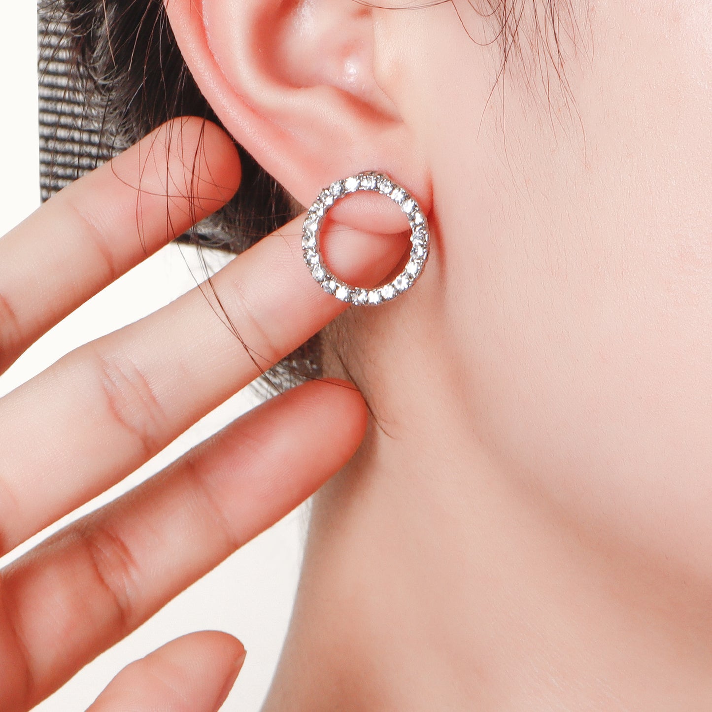 Minimalist Geometric Circle Stud Earrings in Alloy with Rhinestone Inlay and Plated Finish for Women