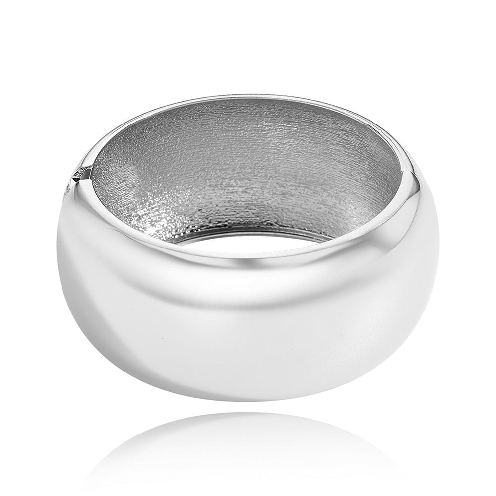 Exaggerated Geometric Teardrop Plated Alloy Bangle