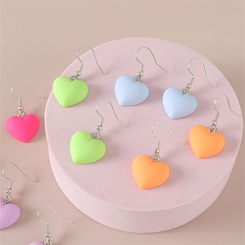 Set di collane con ciondoli acrilici a forma di cuore per bambini con catena a maglie intrecciate in colori caramella