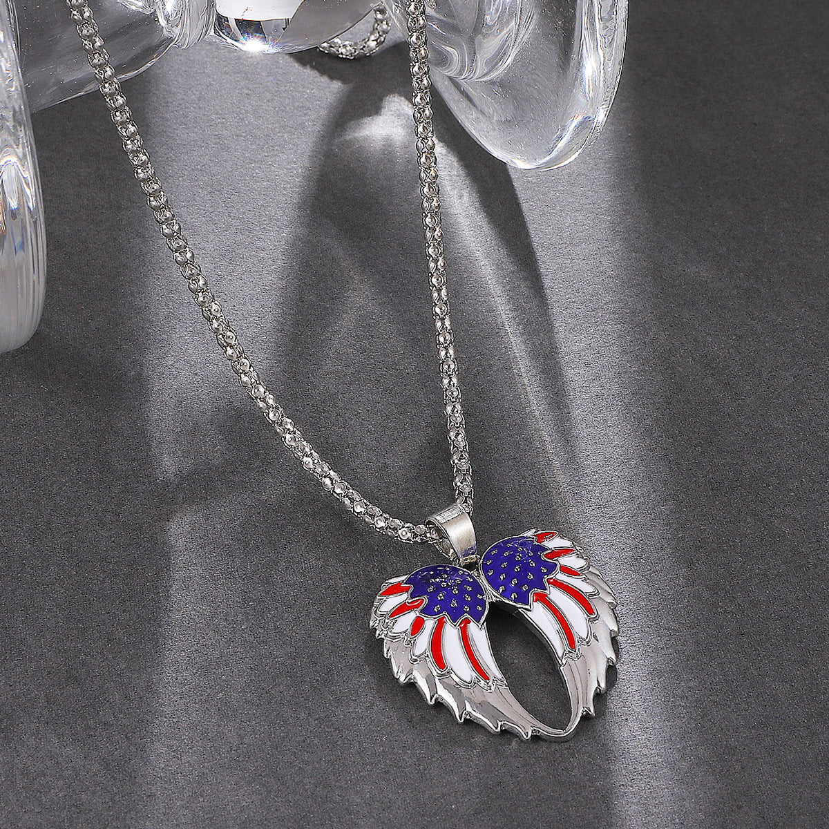 Minimalist Rhinestone Inlaid Heart & Wing Pendant Zinc Alloy Necklace with Cable Chain
