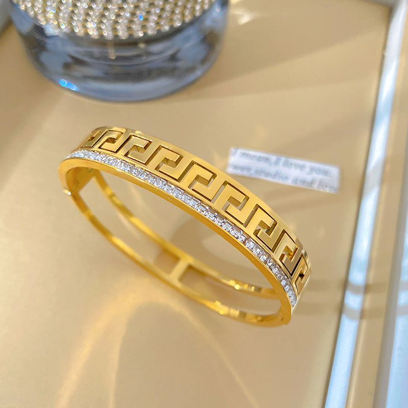 Vintage Elegant Rhinestone Inlaid Geometric Pattern Titanium Steel Bracelet for Women