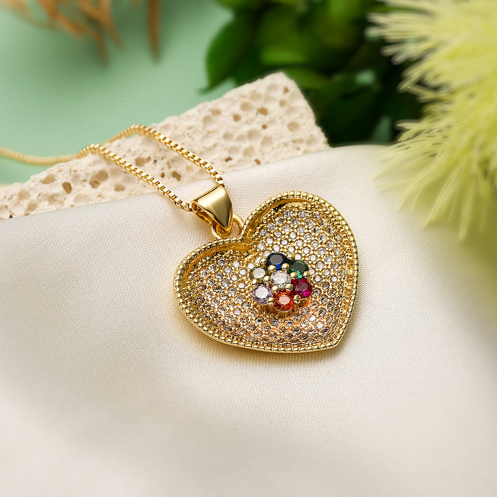 Minimalist Heart-Shaped Copper Pendant Necklace for Women with Zircon Accents, Versatile and Elegant Design