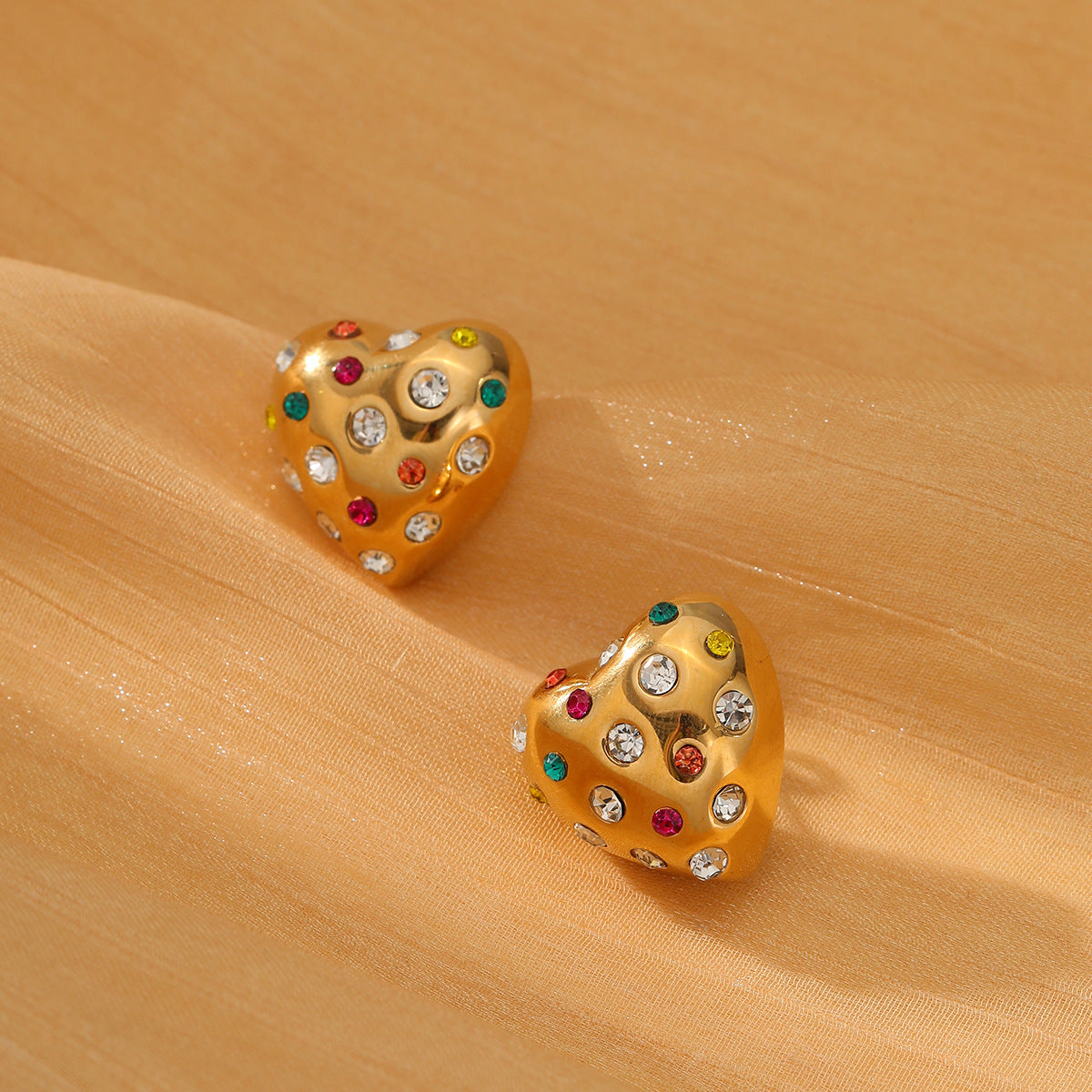 Orecchini da donna vintage in acciaio inossidabile a forma di cuore con intarsio di strass e placcatura in oro 18K