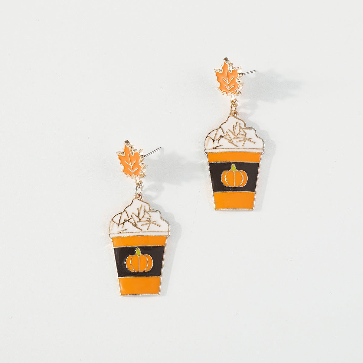 Pendientes de calabaza y hoja de arce geométricos dulces y atrevidos en aleación con acabado esmaltado para mujer