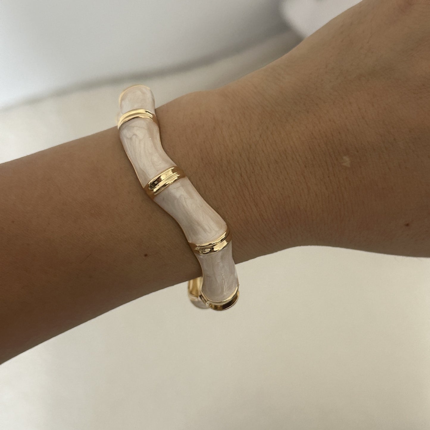 Minimalist White Gold Plated Drip Oil Round Geometric Open Cuff Bracelet