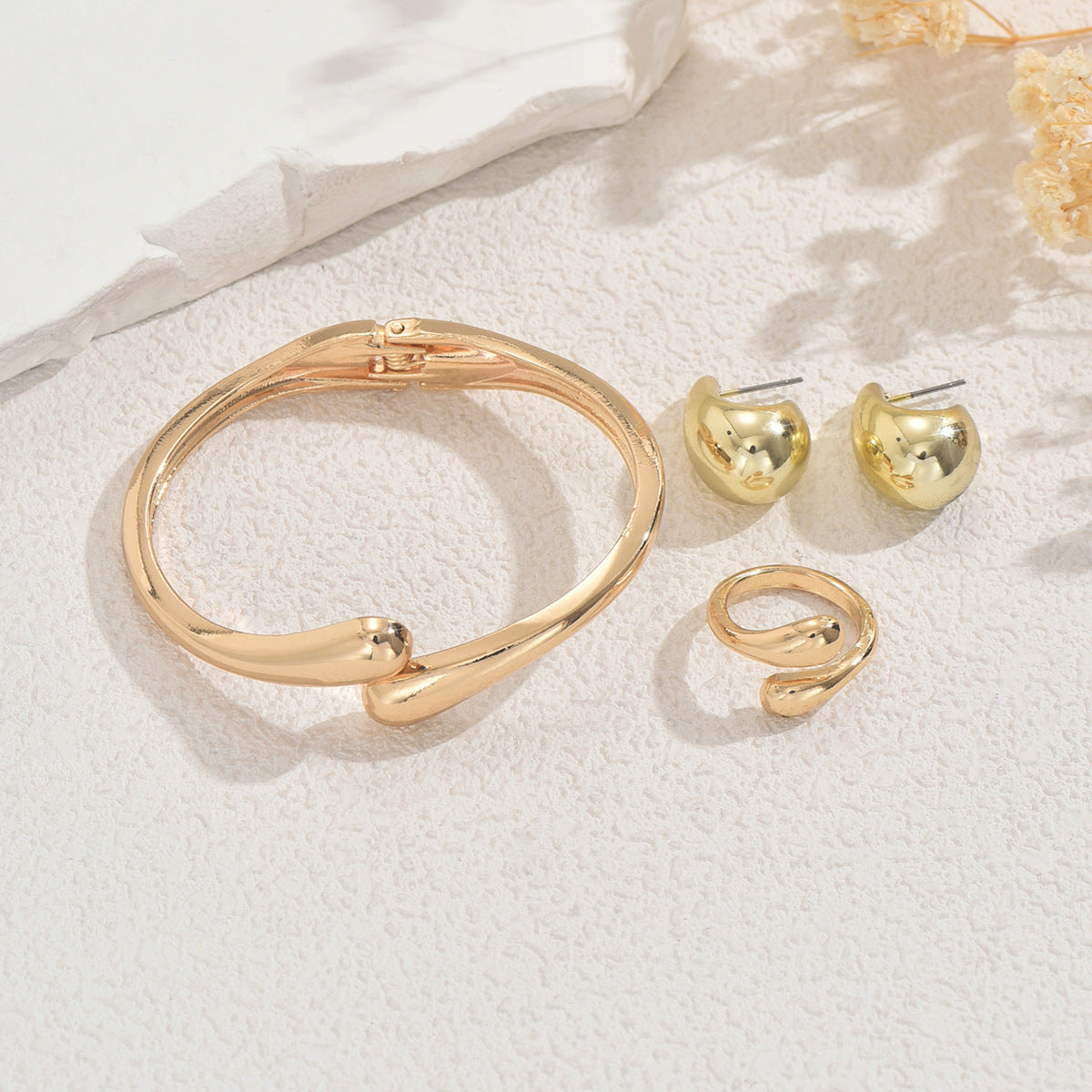 Pendientes de gota de agua geométricos con cuerpo de aleación y postes de acero inoxidable para mujer, joyería de moda de lujo galvanizada