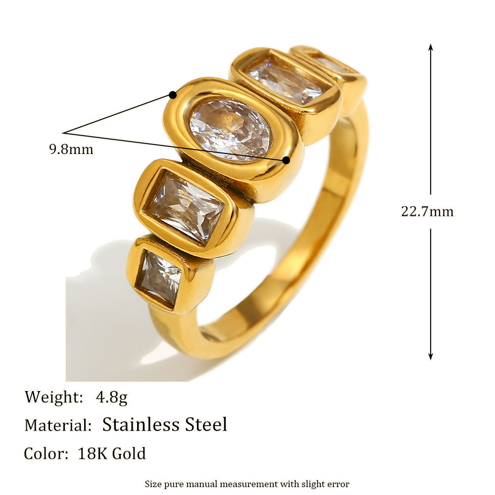 Anello in Acciaio Inossidabile Geometrico d'Ispirazione Vintage con Placcatura in Oro 18K e Texture Martellata