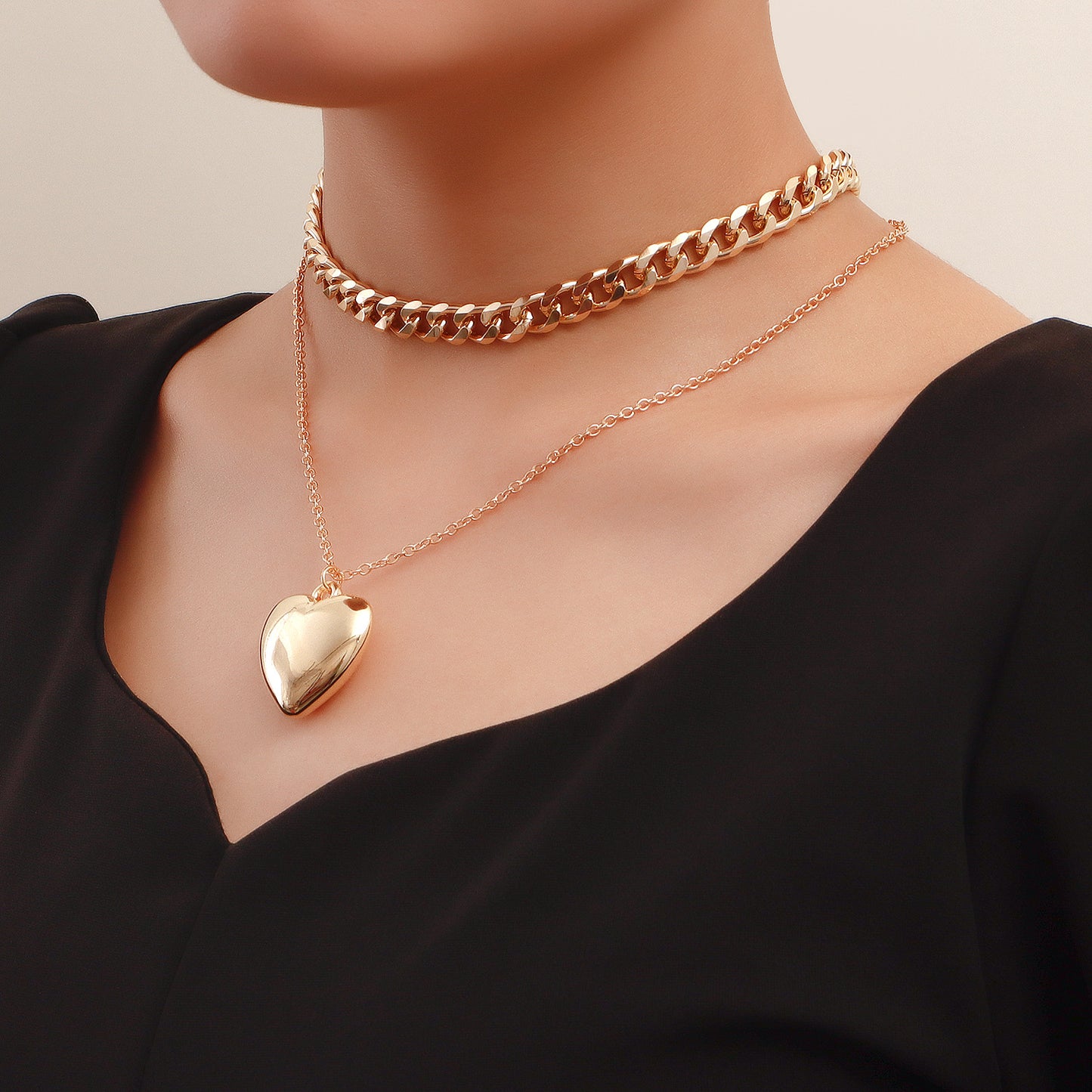 Minimalist Geometric Double-Layer Choker Necklace with Large Heart Pendant in Alloy with Plated Finish for Women