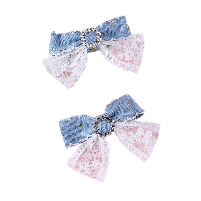 Fermaglio per Capelli da Bambina a Forma di Fiocco in Denim Stile Naturale con Stella in Lamina d'Oro e Bordo in Pizzo, Fermaglio a Becco d'Anatra