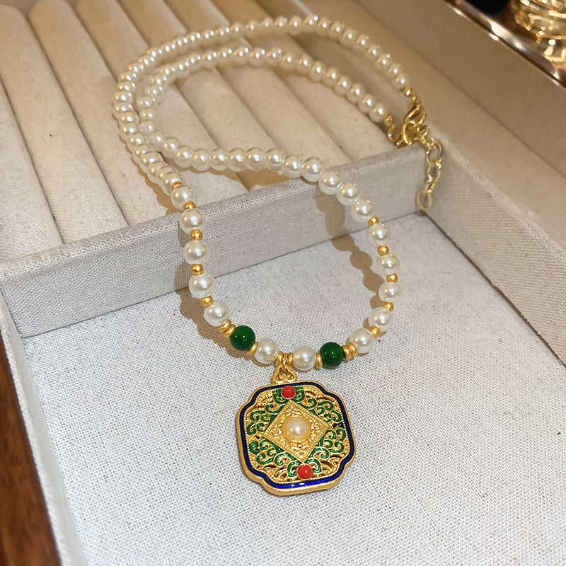 Nuevo Collar Colgante de Loto y Abanico Estilo Chino en Aleación con Baño de Oro, Diseño Geométrico, Elegante Cadena de Clavícula para Mujer