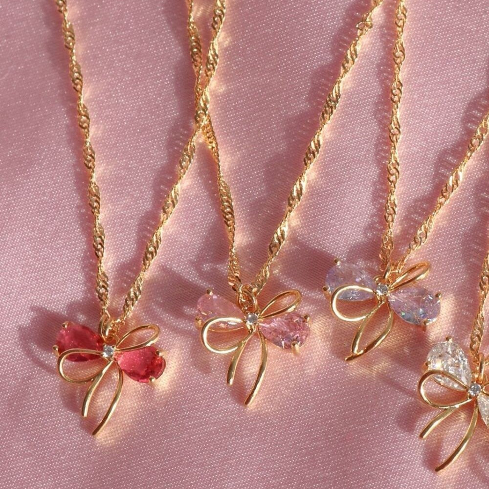 Collana Chic con Fiocco da Donna in Rame con Pendente in Argento Sterling 925, Finitura Galvanizzata, Delicata Catena a Clavicola in Stile Fresco e Dolce