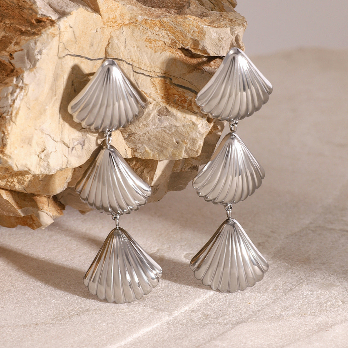 Elegant Stainless Steel Shell Earrings with Titanium Steel Posts Gold Plated Fashion Jewelry for Women