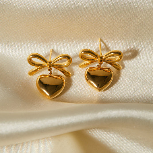 Elegantes pendientes de acero inoxidable con baño de oro de 18 quilates en forma de corazón estilo francés para mujer