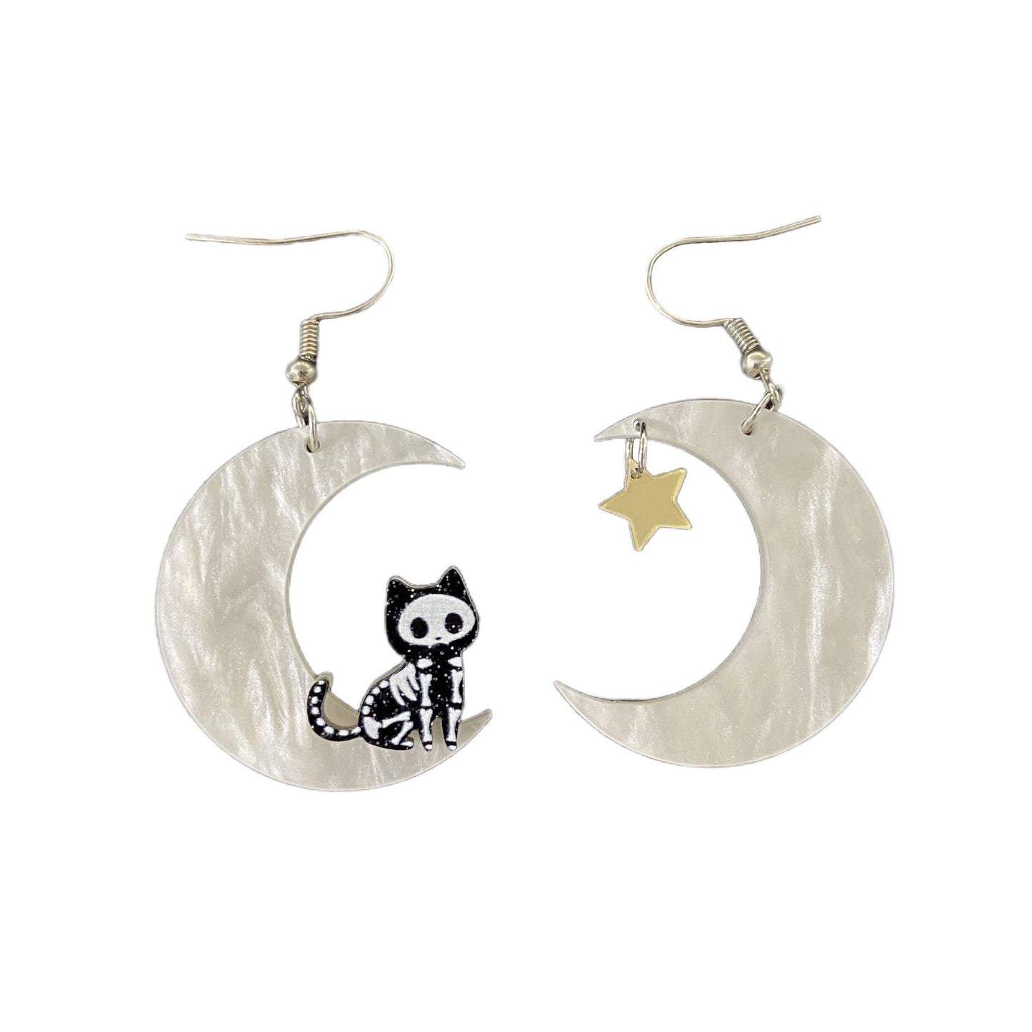 Orecchini in acrilico con gatto sulla luna di Halloween e design stampato per donna