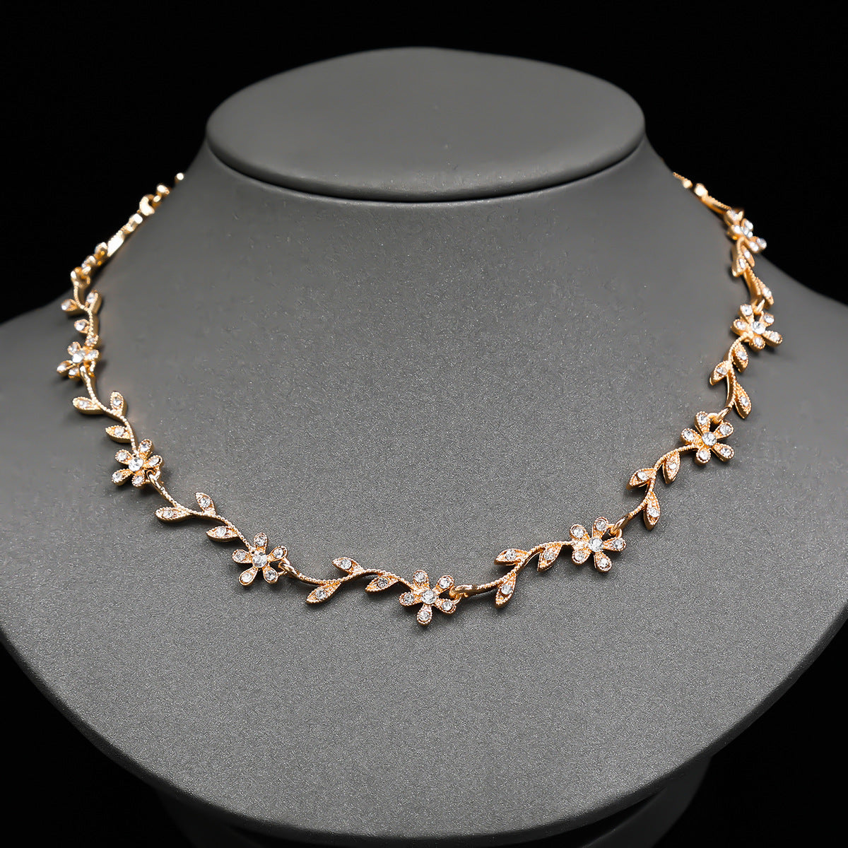 Minimalist Leaf-Shaped Alloy Necklace Set with Rhinestone Inlay for Women Including Necklace Earrings and Bracelet