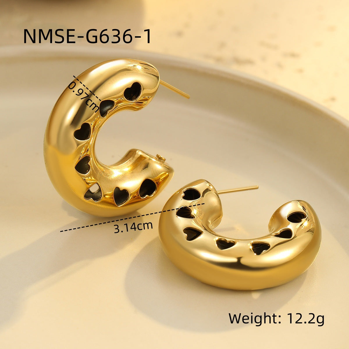 Pendientes de botón de acero inoxidable de estilo vintage con baño de oro de 18 quilates y superficie texturizada en forma de gota de agua