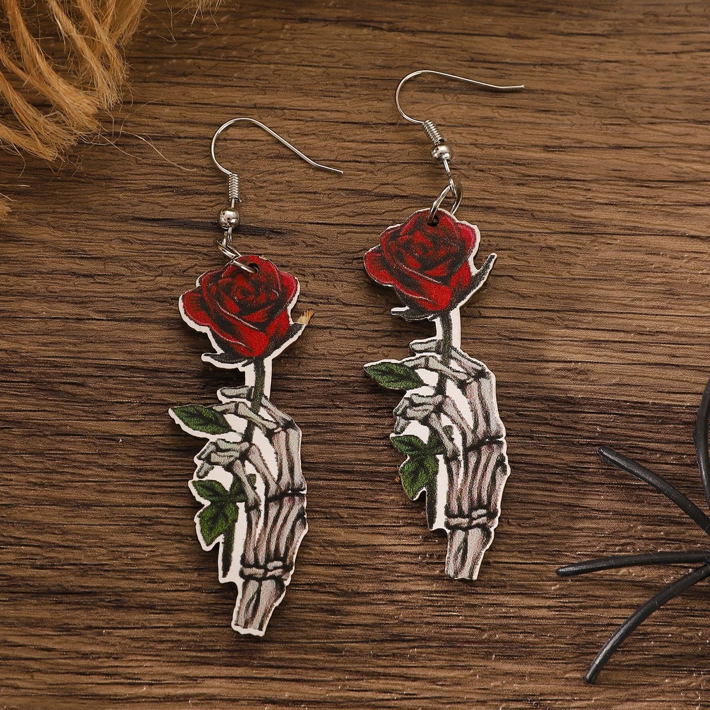 Pendientes góticos de madera de calavera de Halloween, flamenco, calabaza y fantasma con estampado