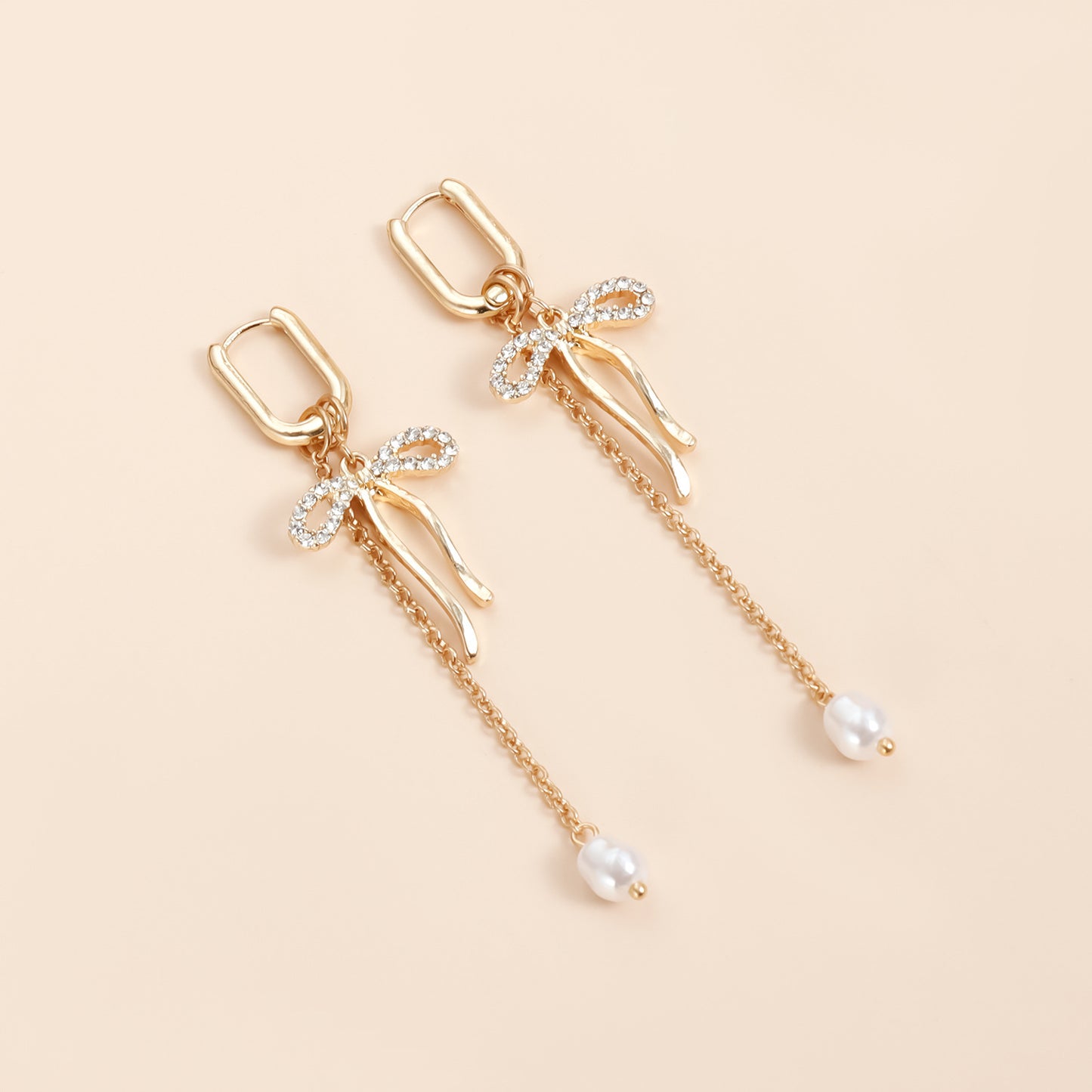 Vintage Elegant Butterfly Pendant Earrings with Rhinestone Inlay and Pearl Drops, Zinc Alloy Base with Electroplated Finish, Stainless Steel Posts