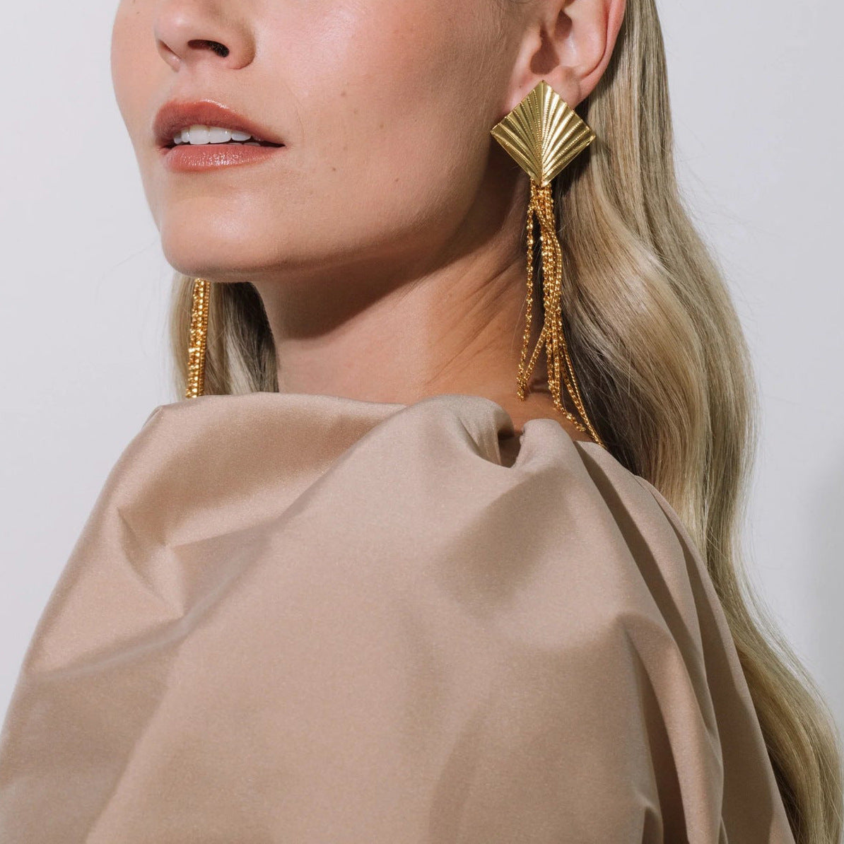 Aretes de lujo de acero inoxidable con borlas para mujer con forma geométrica y chapado en oro al vacío PVD
